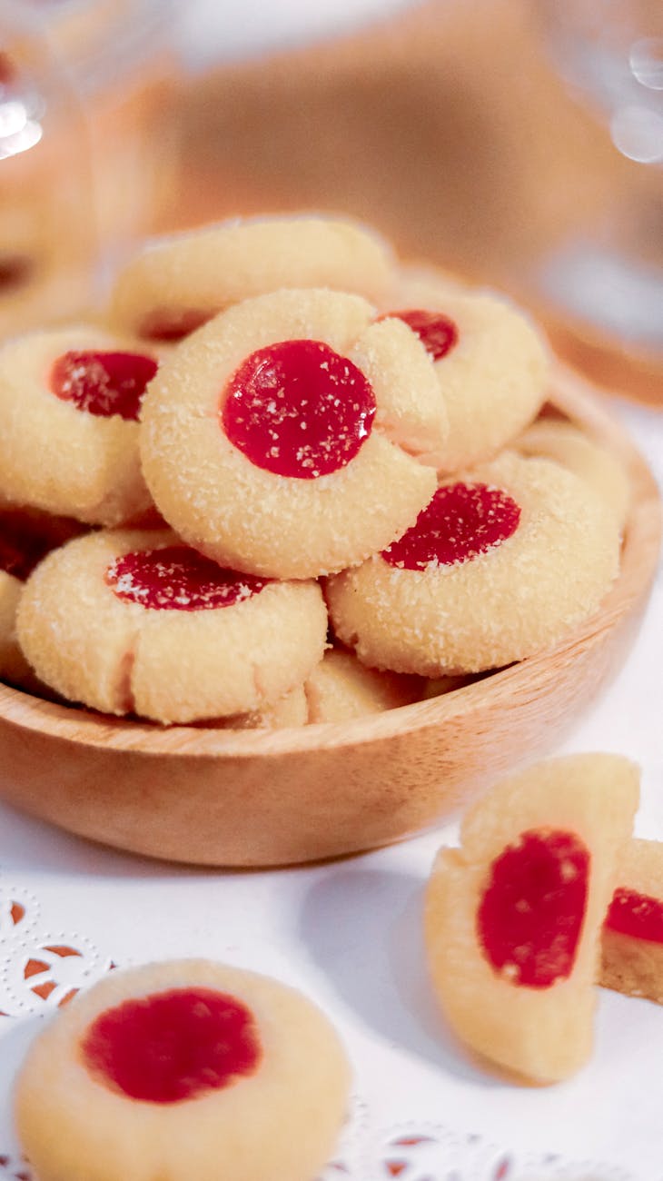 Low protein raspberry&nbsp;cookies
